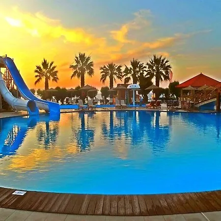 מלון Doreta Beach